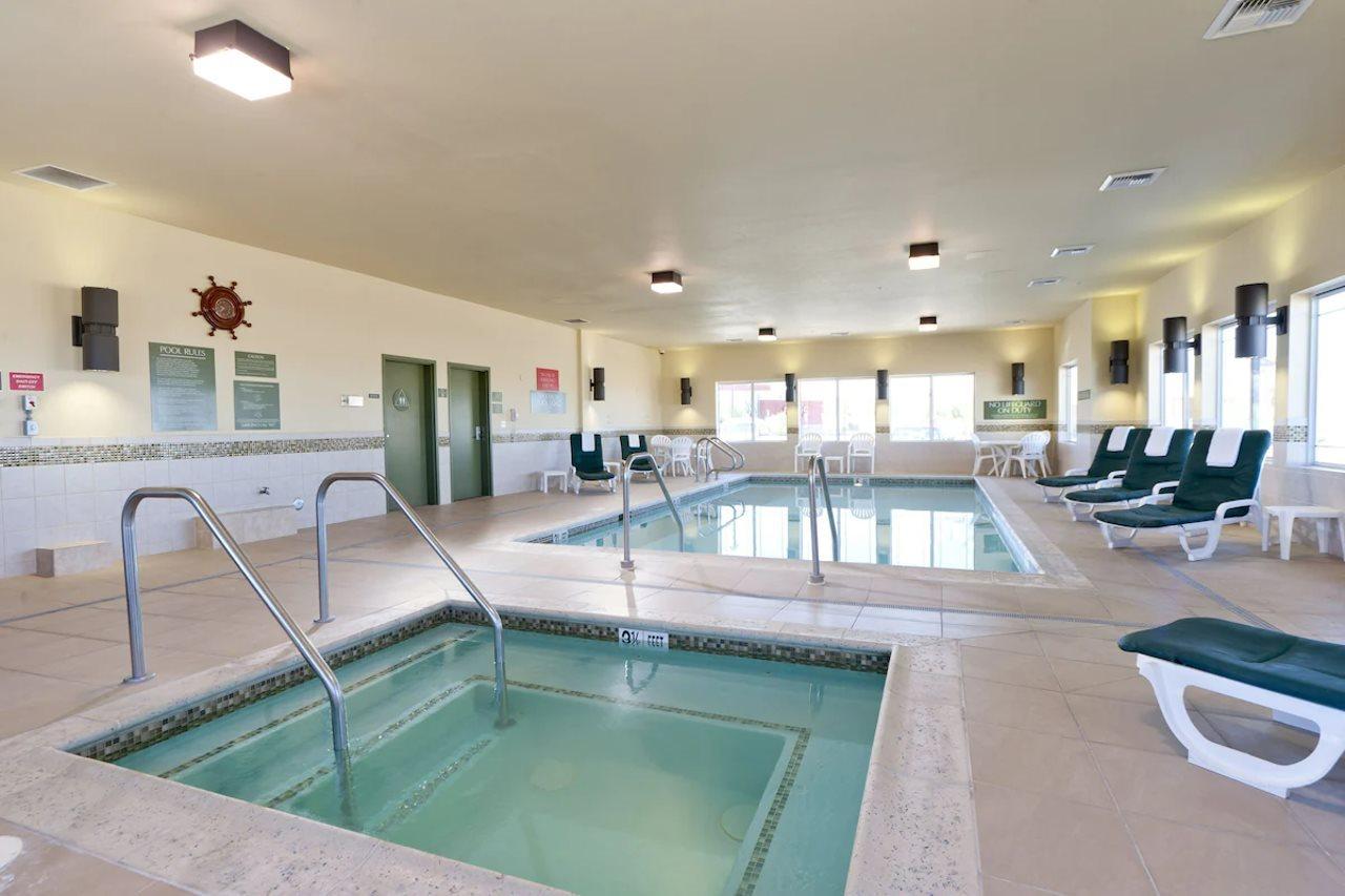 Holiday Inn & Suites - Barstow By Ihg Exteriör bild
