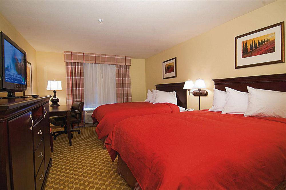 Holiday Inn & Suites - Barstow By Ihg Rum bild